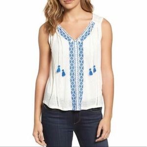 🍁 5/$25 NWT Lucky Brand Embroidered Top